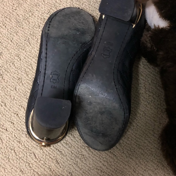 Size 6 Womens Tory Burch Shoes - Picture 3 of 4